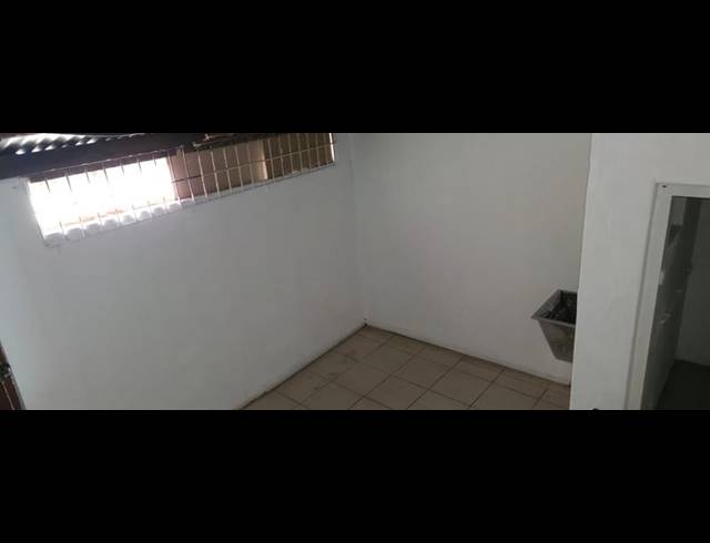 BUSINESS PROPERTY TO RENT IN MAITLAND